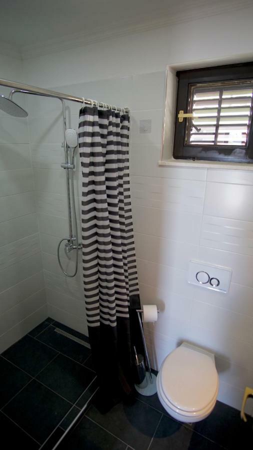 Apartmani Laura Trogir Exterior foto