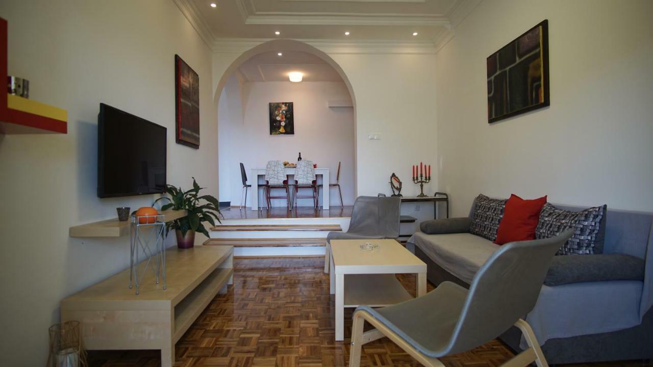 Apartmani Laura Trogir Exterior foto