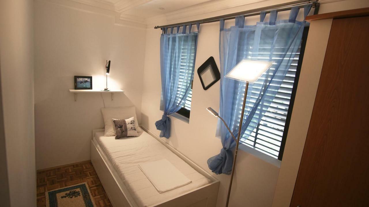 Apartmani Laura Trogir Exterior foto