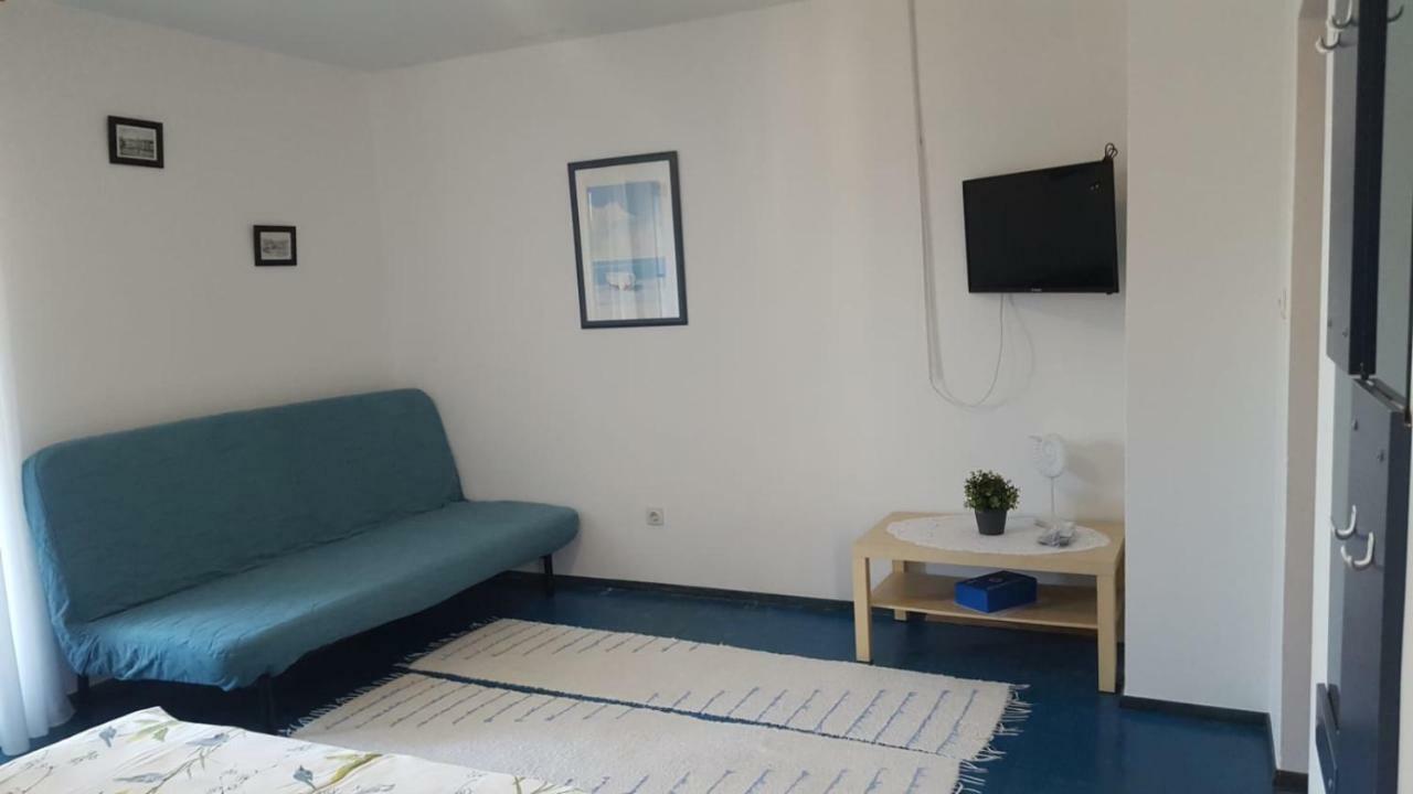 Apartmani Laura Trogir Exterior foto